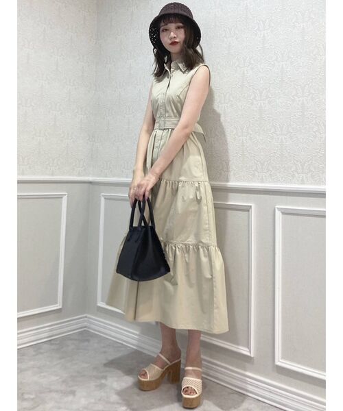 dazzlin（ダズリン）の「メタルボタンティアードワンピース