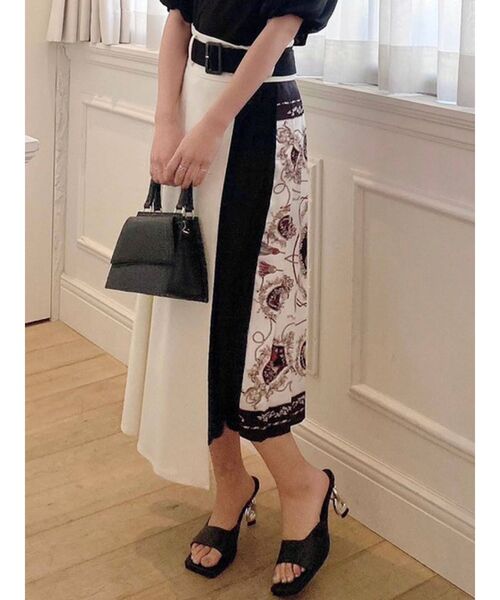 RESEXXY(リゼクシー)の「スカーフプリーツスカート(スカート・レディース・アイボリー/ネイビー/ブラウン・FREE)」の2枚目の写真