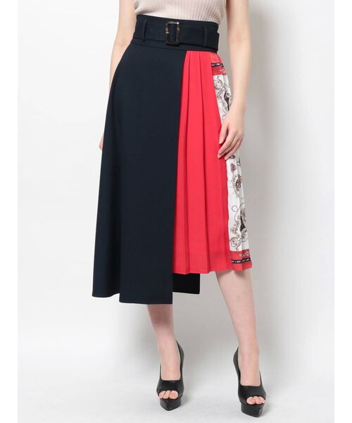 RESEXXY(リゼクシー)の「スカーフプリーツスカート(スカート・レディース・アイボリー/ネイビー/ブラウン・FREE)」の4枚目の写真