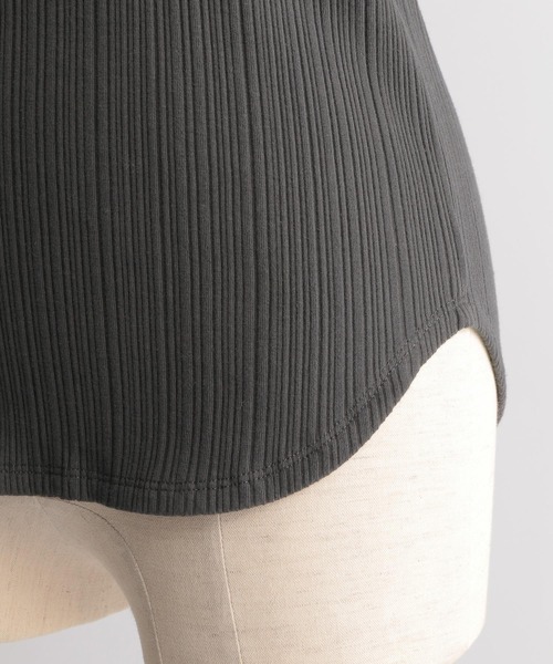 Andemiu（アンデミュウ）の「テレコタンク272897（タンクトップ・レディース・オフホワイト/ブラック/グレー・FREE）」の5枚目の写真