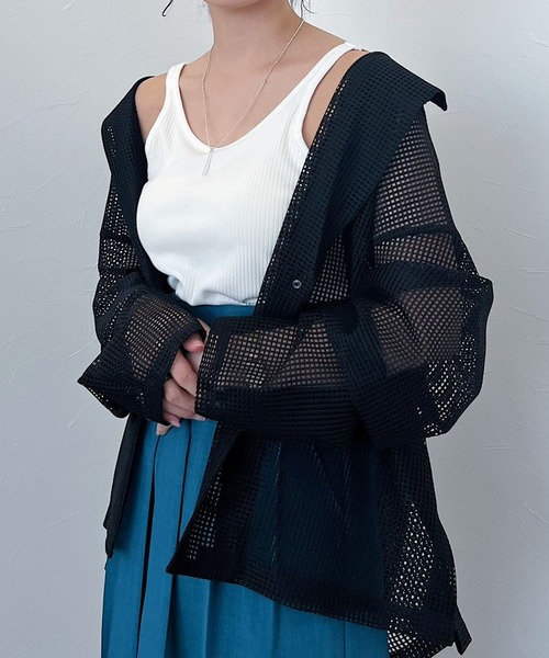 PAGEBOY(ページボーイ)の「バックオープンカップタンク(タンクトップ・レディース・ブラック/オフホワイト/ホワイト×ブラック/ベージュ系その他・FREE)」の2枚目の写真