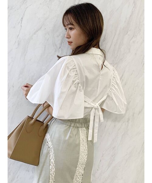 dazzlin（ダズリン）の「フレアスリーブショートシャツ（シャツ/ブラウス・レディース・オフホワイト/ブラック/ラベンダー・FREE）」の11枚目の写真