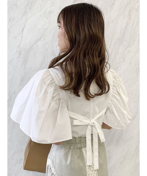 dazzlin（ダズリン）の「フレアスリーブショートシャツ（シャツ/ブラウス・レディース・オフホワイト/ブラック/ラベンダー・FREE）」の12枚目の写真