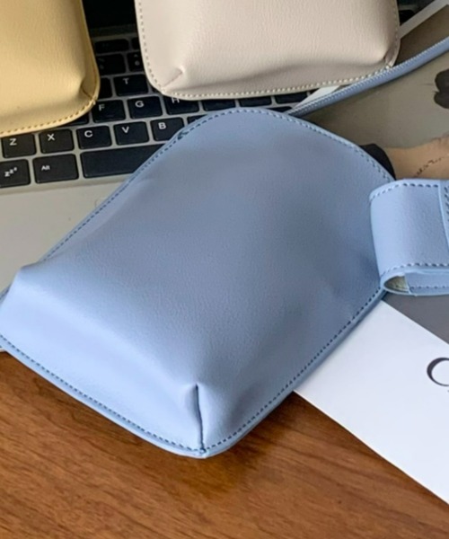 sakishimatokyo（サキシマトーキョー）の「カラーポシェット（ショルダーバッグ・レディース・ホワイト/ブラック/イエロー/アイボリー/ブルー・FREE）」の2枚目の写真