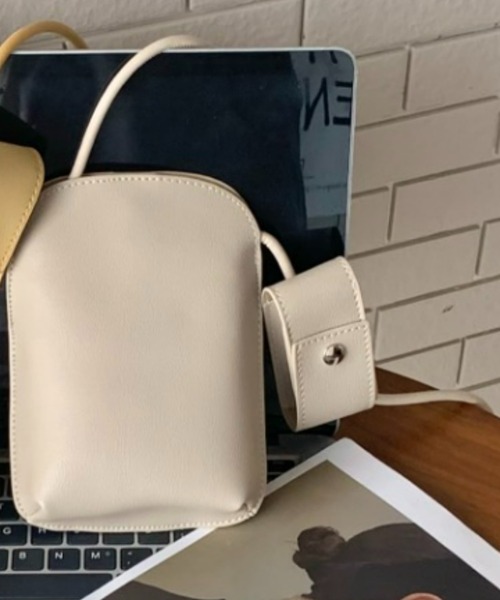 sakishimatokyo（サキシマトーキョー）の「カラーポシェット（ショルダーバッグ・レディース・ホワイト/ブラック/イエロー/アイボリー/ブルー・FREE）」の8枚目の写真