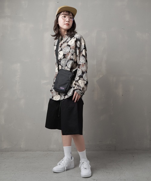 SPINNS（スピンズ）の「TWL素材 カラーハーフパンツ（その他パンツ・レディース・ブラック/ベージュ/ブルー/レッド/キャメル/オリーブ/オフホワイト・ONESIZE）」の21枚目の写真