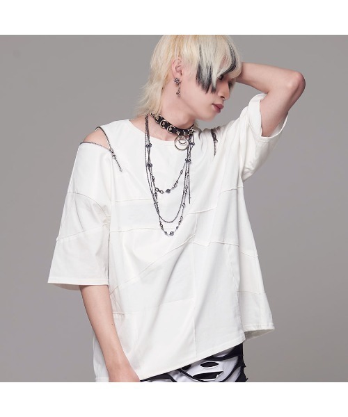 CIVARIZE(シヴァーライズ)の「『CIVARIZE/シヴァーライズ』PUレザー切り替えパッチワークショルダーZIPTシャツ(Tシャツ/カットソー・メンズ・ホワイト/ブラック・FREE)」の11枚目の写真