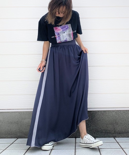 Q(キュー)の「picture T(Tシャツ/カットソー・レディース・ブラック/ベージュ・MEDIUM)」の4枚目の写真