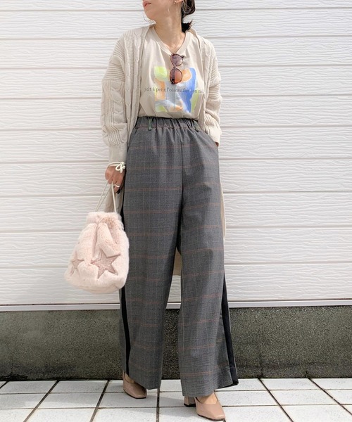 Q(キュー)の「picture T(Tシャツ/カットソー・レディース・ブラック/ベージュ・MEDIUM)」の10枚目の写真