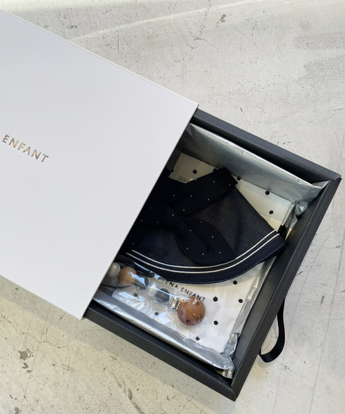 IENA ENFANT（イエナアンファン）の「【MARLMARL】別注 bibs ドット（baby）（スタイ/よだれかけ・キッズ・ネイビー・FREE）」の18枚目の写真