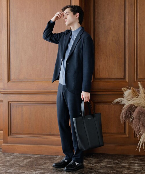 マッキントッシュフィロソフィー サフィアーノレザー バーチカルトート ブラック MACKINTOSH PHILOSOPHY（ﾏｯｷﾝﾄｯｼｭ ﾌｨﾛｿﾌｨｰ）の「サフィアーノレザー