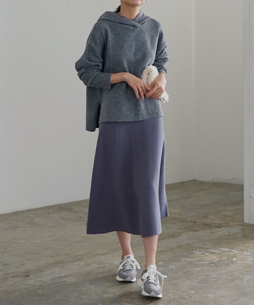 KOBE LETTUCE（コウベレタス）の「ウォッシャブルヤク風フーディニットトップス（パーカー・レディース・ブラック/アイボリー/ライラック/チャコール/ベージュ系・FREE）」の11枚目の写真