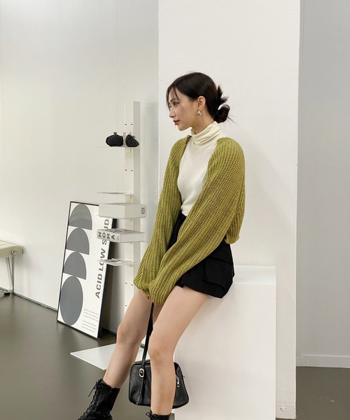 by muni:r（バイ ムニール）の「ポケットカーゴプリーツパンツスカート（スカート・レディース・ブラック/カーキ/ベージュ・SMALL/MEDIUM）」の6枚目の写真