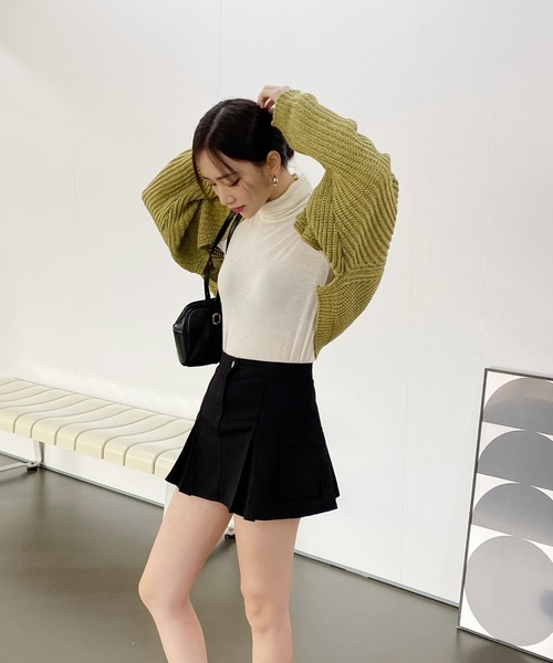 by muni:r（バイ ムニール）の「ポケットカーゴプリーツパンツスカート（スカート・レディース・ブラック/カーキ/ベージュ・SMALL/MEDIUM）」の7枚目の写真