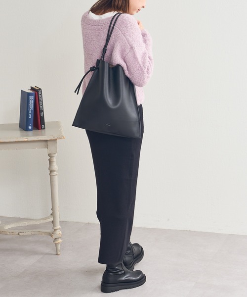 Pal collection（パルコレクション）の「BEAUREスリムスクエアワンショルトート（トートバッグ・レディース・ブラック/キャメル/ライトグレー系・FREE）」の9枚目の写真