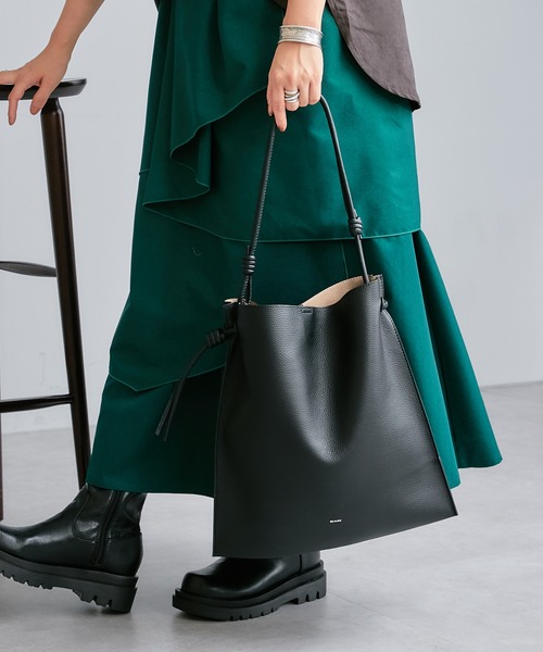 Pal collection（パルコレクション）の「BEAUREスリムスクエアワンショルトート（トートバッグ・レディース・ブラック/キャメル/ライトグレー系・FREE）」の11枚目の写真