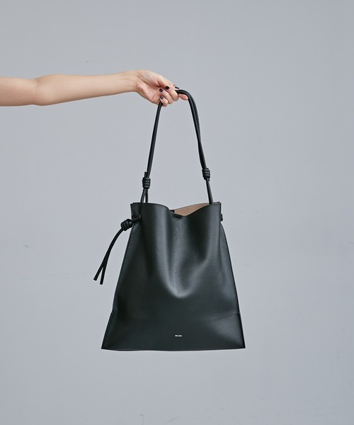 Pal collection（パルコレクション）の「BEAUREスリムスクエアワンショルトート（トートバッグ・レディース・ブラック/キャメル/ライトグレー系・FREE）」の16枚目の写真