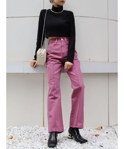 EVRIS(エヴリス)の「クロスピンタックセミフレアパンツ(デニムパンツ・レディース・ブラック/ピンク/ブルー・SMALL/MEDIUM)」の18枚目の写真