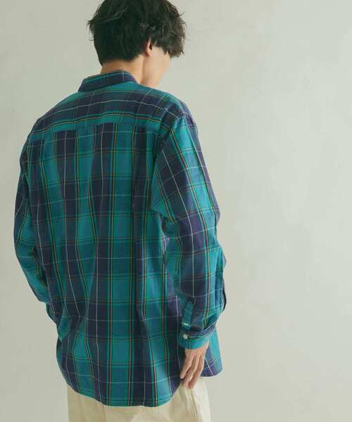 FORK&SPOON(フォークアンドスプーン)の「FORK&SPOON ネルチェックシャツ(シャツ/ブラウス・メンズ・ネイビー/アイボリー・4/5)」の3枚目の写真