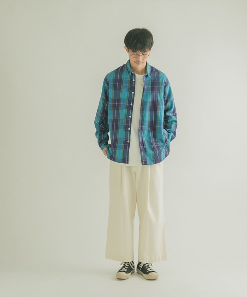 FORK&SPOON(フォークアンドスプーン)の「FORK&SPOON ネルチェックシャツ(シャツ/ブラウス・メンズ・ネイビー/アイボリー・4/5)」の17枚目の写真