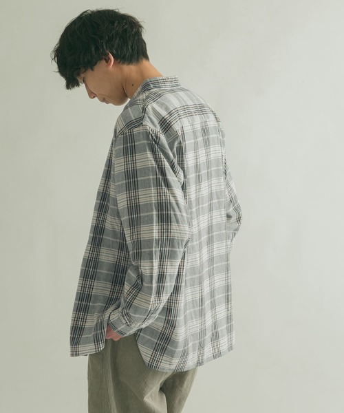 FORK&SPOON(フォークアンドスプーン)の「FORK&SPOON ネルチェックシャツ(シャツ/ブラウス・メンズ・ネイビー/アイボリー・4/5)」の6枚目の写真