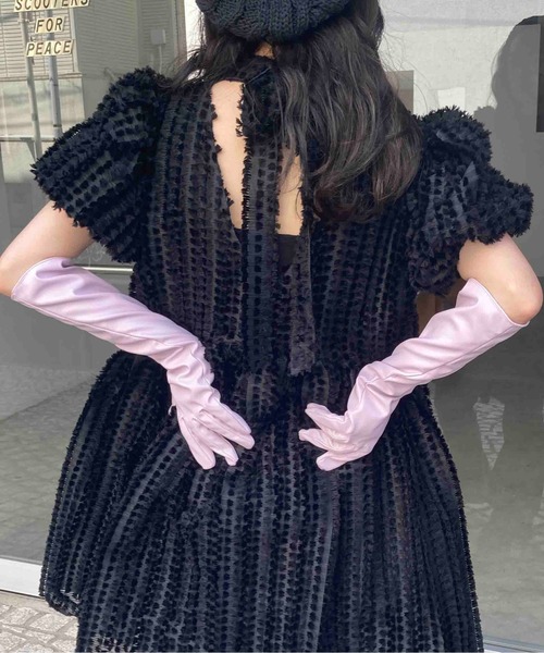 Casselini(キャセリーニ)の「【タッチパネル対応】Casselini(キャセリーニ)ストレッチロンググローブ(手袋・レディース・アイボリー/ブラック/パープル/ブラウン・FREE)」の8枚目の写真