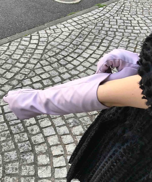 Casselini(キャセリーニ)の「【タッチパネル対応】Casselini(キャセリーニ)ストレッチロンググローブ(手袋・レディース・アイボリー/ブラック/パープル/ブラウン・FREE)」の13枚目の写真