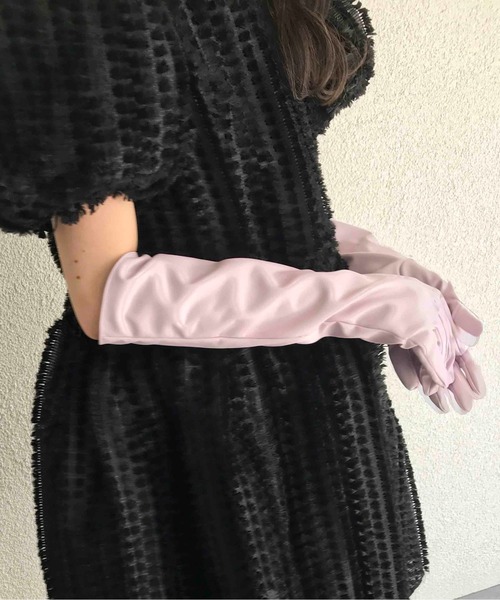 Casselini(キャセリーニ)の「【タッチパネル対応】Casselini(キャセリーニ)ストレッチロンググローブ(手袋・レディース・アイボリー/ブラック/パープル/ブラウン・FREE)」の18枚目の写真
