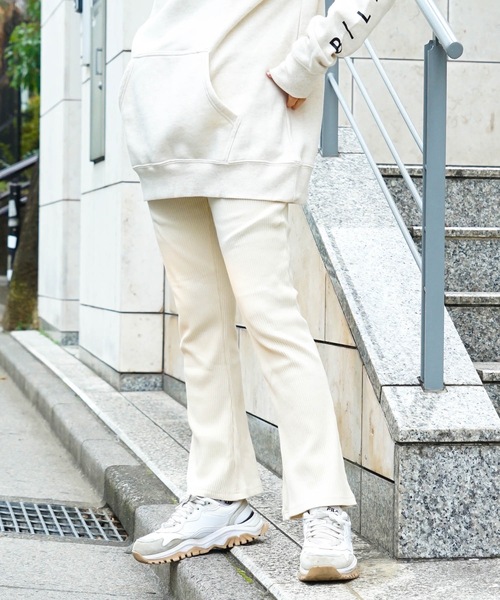 BILLABONG(ビラボン)の「BILLABONG レディース HEIGHTS PANT ロングパンツ 【2023年春夏モデル】/ビラボンフレアパンツ(その他パンツ・レディース・ピンク系その他/ブラック/オフホワイト/マスタード/ラベンダー・MEDIUM)」の2枚目の写真