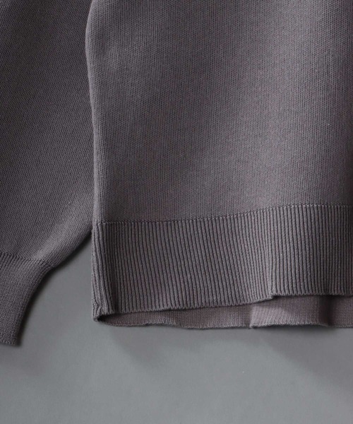 SITRY(シトリー)の「oversize smooth knitting crew neck sweater/オーバーサイズ スムース編み クルーネック ニット(ニット/セーター・メンズ・ベージュ/ブラック/ブルー/チャコールグレー・M/L)」の6枚目の写真