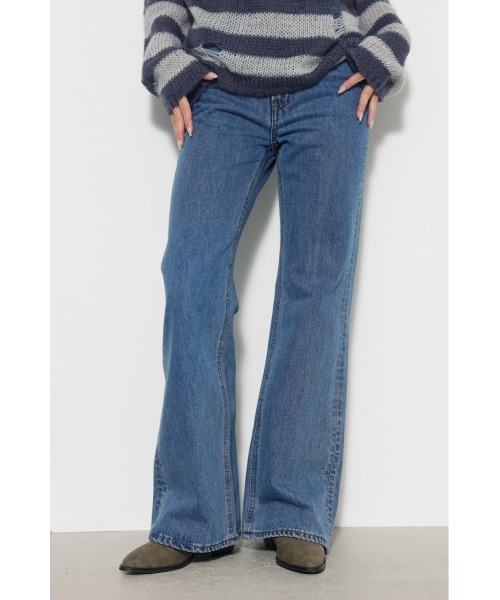 LAGUA GEM（ラグアジェム）の「CLASSIC FLARE DENIM フレアデニム（デニムパンツ・レディース・ライトブルー/ブルー・22inch/23inch/24inch/25inch/26inch）」の6枚目の写真