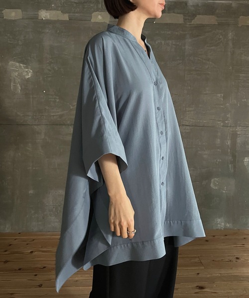 cona（コナ）の「【ZOZO限定】ドレープオーバーシャツ（シャツ/ブラウス・レディース・ブラック/ブルー・FREE）」の4枚目の写真