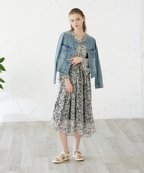 INED CLARO（イネドクラロ）の「ノーカラーGジャン（デニムジャケット・レディース・サックスブルー/ブルー・フリー）」の20枚目の写真