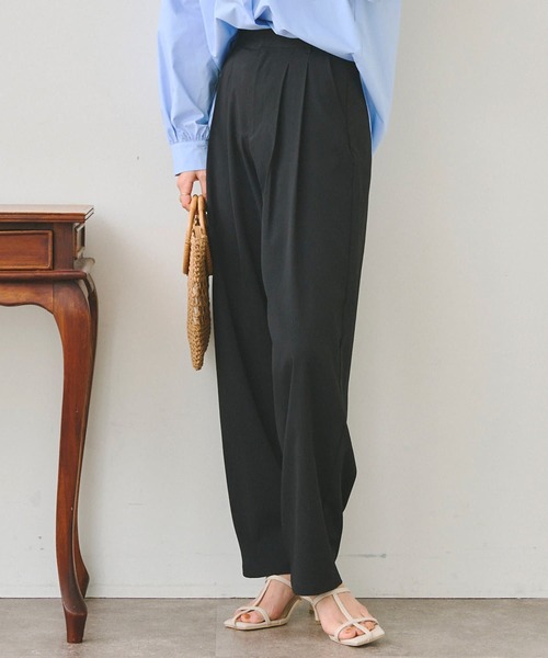 Chez toi（シェトワ）の「クレープタックワイドパンツ（その他パンツ・レディース・ブラック/ブルー/アイボリー・FREE）」の2枚目の写真