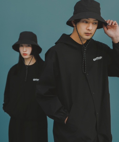 Uiscel(ユイセル)の「『別注』Uiscel×OUTDOORPRODUCTS アウターA(マウンテンパーカー・レディース・ブラック/ベージュ・LARGE/MEDIUM)」の2枚目の写真