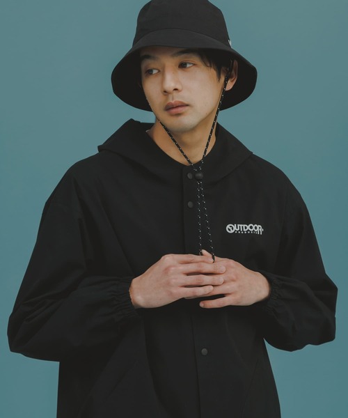 Uiscel(ユイセル)の「『別注』Uiscel×OUTDOORPRODUCTS アウターA(マウンテンパーカー・レディース・ブラック/ベージュ・LARGE/MEDIUM)」の3枚目の写真
