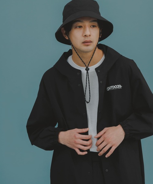 Uiscel(ユイセル)の「『別注』Uiscel×OUTDOORPRODUCTS アウターA(マウンテンパーカー・レディース・ブラック/ベージュ・LARGE/MEDIUM)」の4枚目の写真