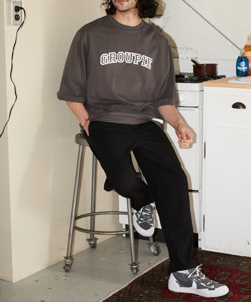 ADAM PATEK(アダムパテック)の「ADAMPATEK / groupie college Logo looose T/ルーズシルエットカレッジロゴビッグTシャツ(Tシャツ/カットソー・メンズ・ホワイト/グレー/ブラック・1/2/3)」の19枚目の写真