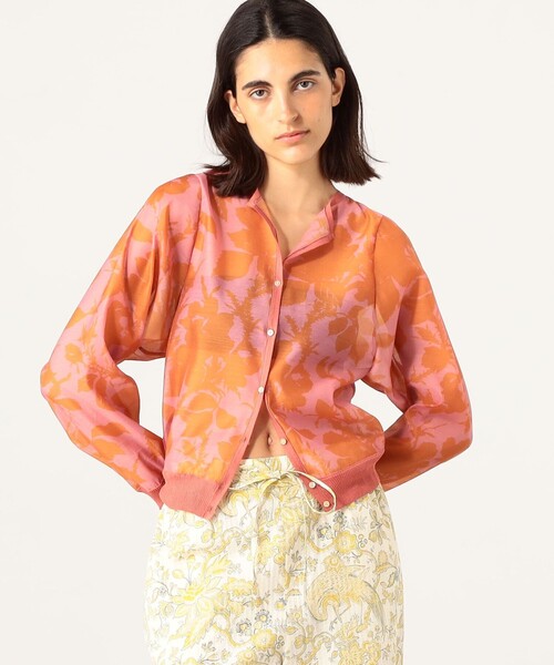 SOULEIADO（ソレイアード）の「ポリエステルプリント クルーネックカーディガン（ニット/セーター・レディース・ブルー系その他/ピンク系その他・S）」の4枚目の写真