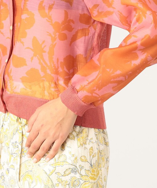 SOULEIADO（ソレイアード）の「ポリエステルプリント クルーネックカーディガン（ニット/セーター・レディース・ブルー系その他/ピンク系その他・S）」の9枚目の写真