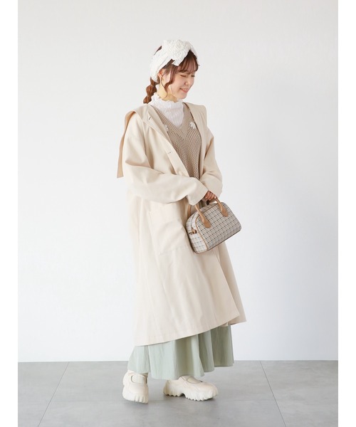 ehka sopo（エヘカソポ）の「花刺繍ニットベスト（ベスト・レディース・オフホワイト/イエロー/ベージュ・ﾌﾘ-）」の15枚目の写真