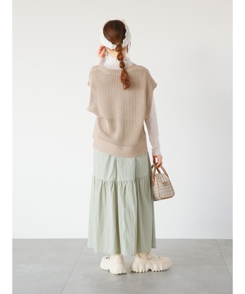 ehka sopo（エヘカソポ）の「花刺繍ニットベスト（ベスト・レディース・オフホワイト/イエロー/ベージュ・ﾌﾘ-）」の20枚目の写真