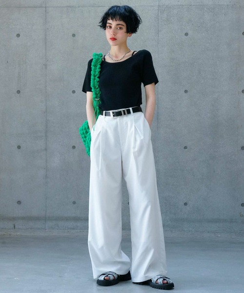 PAGEBOY（ページボーイ）の「2WAYスクエアネックTOPS（Tシャツ/カットソー・レディース・オフホワイト/ブルー/ブラック/グリーン・FREE）」の9枚目の写真