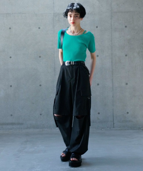 PAGEBOY（ページボーイ）の「2WAYスクエアネックTOPS（Tシャツ/カットソー・レディース・オフホワイト/ブルー/ブラック/グリーン・FREE）」の16枚目の写真