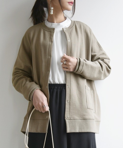 and it_（アンドイット）の「ミニ裏毛ワイドカーディガン（カーディガン/ボレロ・レディース・グレイッシュベージュ/ナチュラル/サックスブルー/ブラック/杢グレー/モカ・M-L）」の12枚目の写真