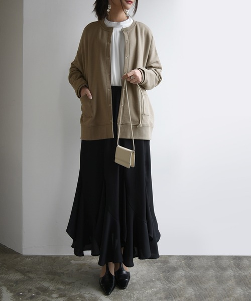 and it_（アンドイット）の「ミニ裏毛ワイドカーディガン（カーディガン/ボレロ・レディース・グレイッシュベージュ/ナチュラル/サックスブルー/ブラック/杢グレー/モカ・M-L）」の14枚目の写真