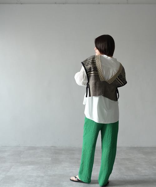 HERENCIA（ヘレンチア）の「トライバルパターン サイドリボン ベスト（ベスト・レディース・グリーン/ベージュ・MEDIUM）」の21枚目の写真