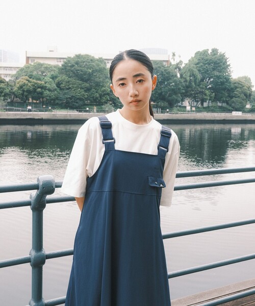 SHARE PARK(シェアパーク)の「【UVカット・撥水・ストレッチ・軽量】ナイロンストレッチ ジャンパースカート(ワンピース・レディース・ブラック系/ネイビー系・MEDIUM/SMALL)」の13枚目の写真