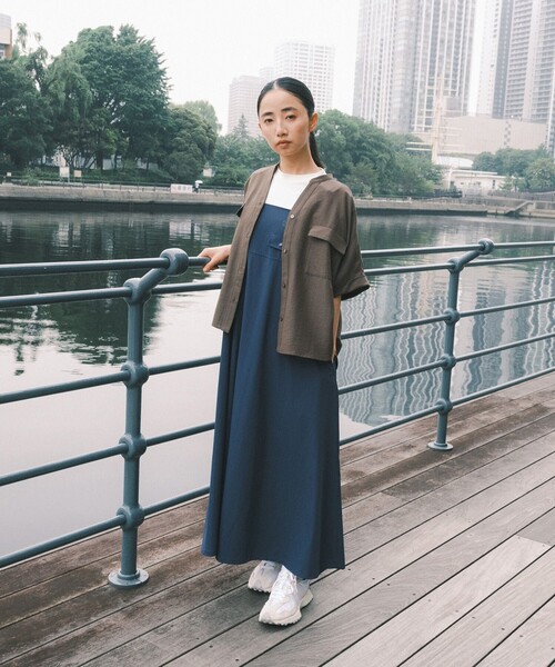SHARE PARK(シェアパーク)の「【UVカット・撥水・ストレッチ・軽量】ナイロンストレッチ ジャンパースカート(ワンピース・レディース・ブラック系/ネイビー系・MEDIUM/SMALL)」の20枚目の写真