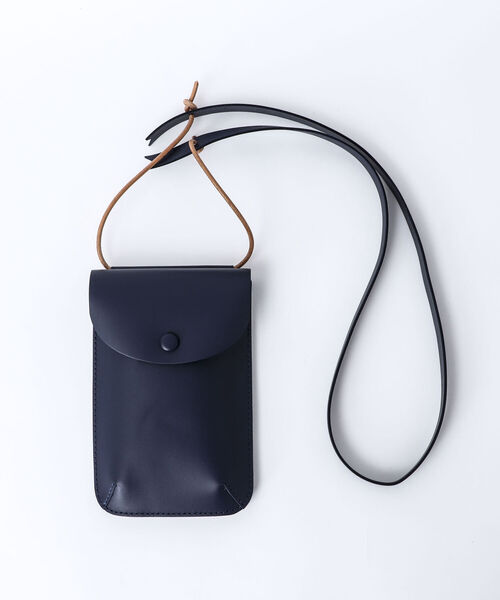 NOLLEY'S goodman(ノーリーズグッドマン)の「レザーモバイルサコッシュ(ショルダーバッグ・メンズ・ネイビー/ブラック/ホワイト/イエロー/ライトブルー・FREE)」の5枚目の写真